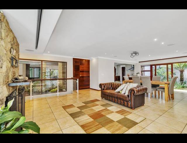 6 BEDROOM HOUSE FOR SALE IN BRYANSTON
